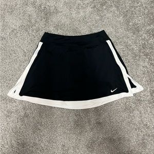 Nike athletic skirt with shorts Skort